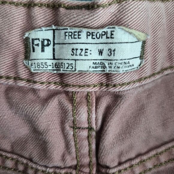 Free People Dusty Pink Distressed Exposed Button Fly Denim Shorts Size 31 - Picture 8 of 9